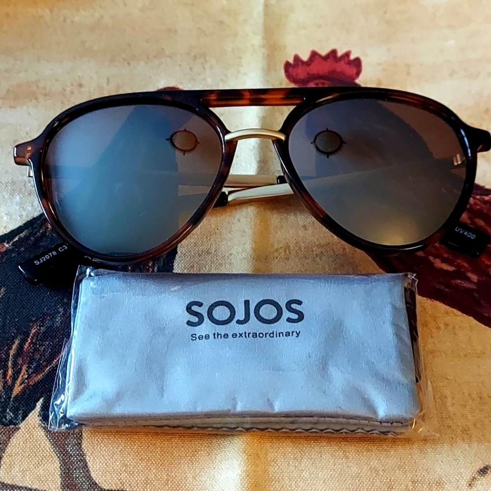 NWOT SOJO's Sunglasses